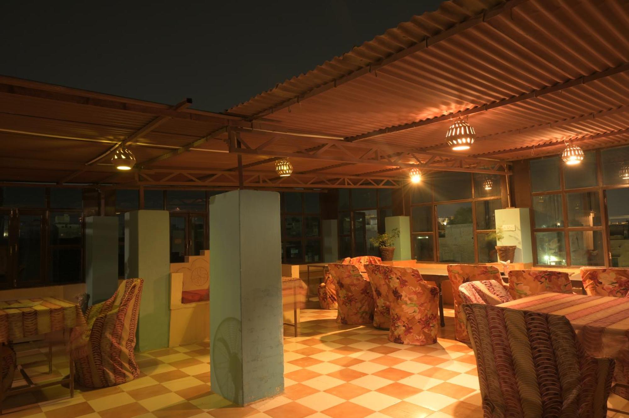 Hotel Renuka Jaisalmer Dış mekan fotoğraf