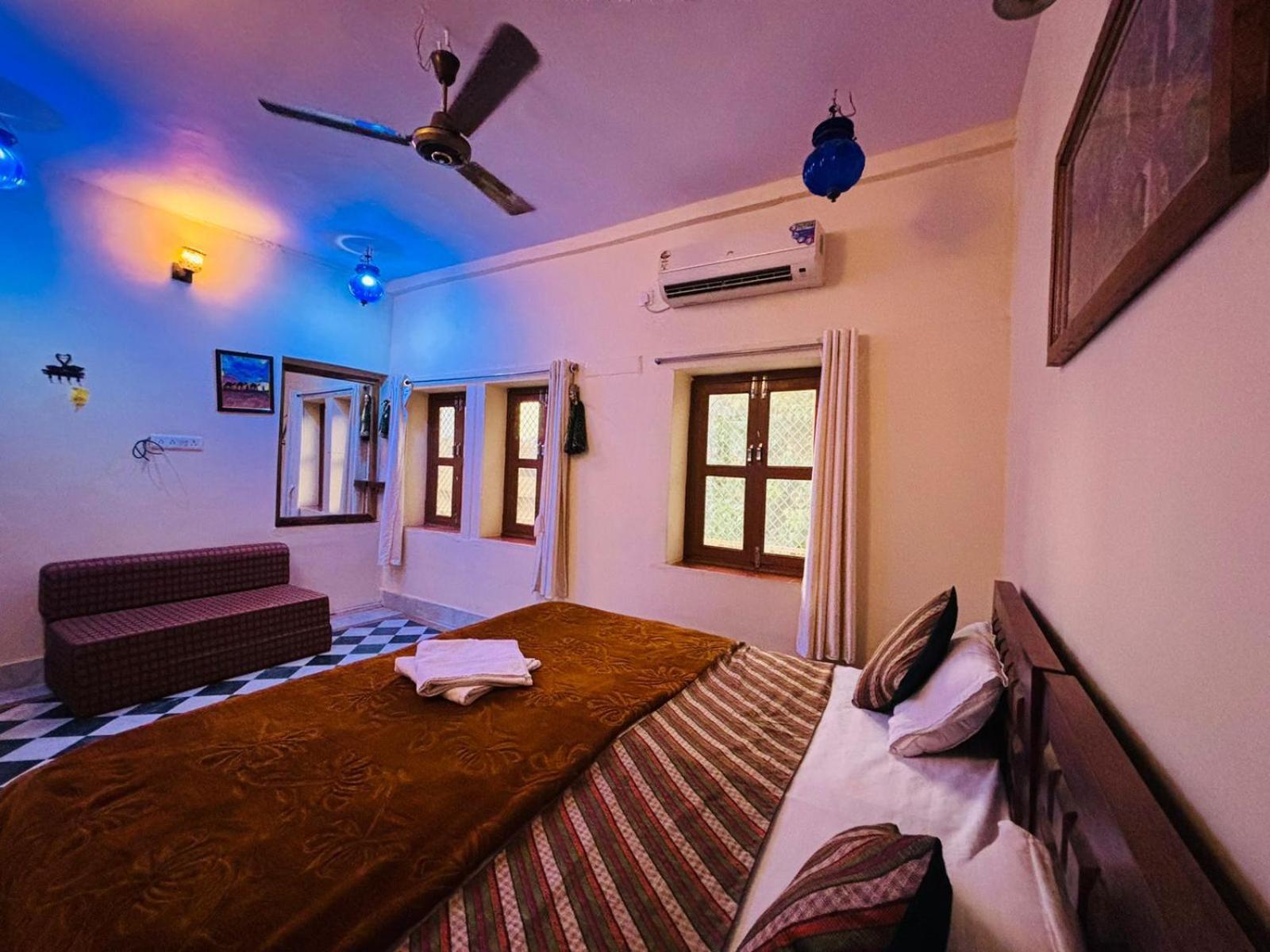 Hotel Renuka Jaisalmer Dış mekan fotoğraf