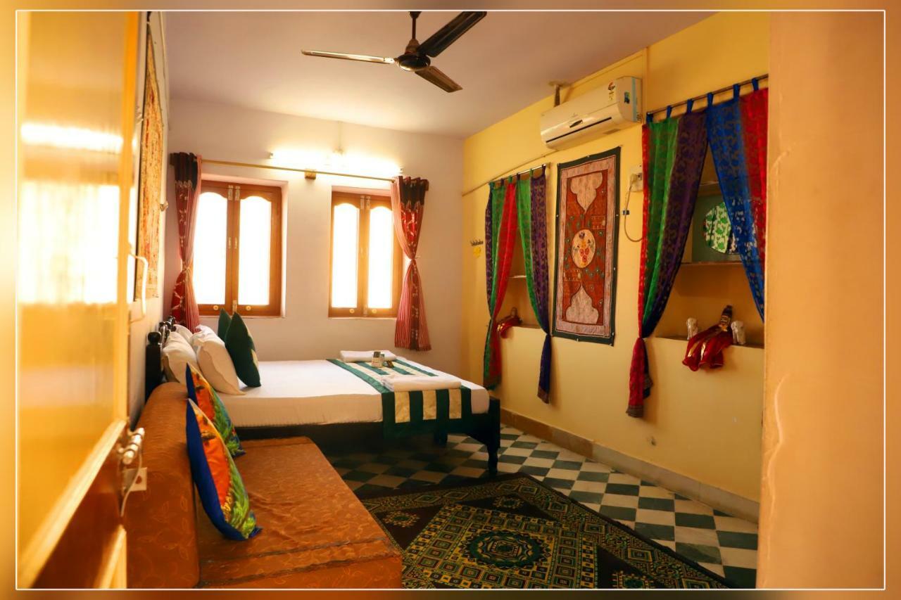Hotel Renuka Jaisalmer Dış mekan fotoğraf